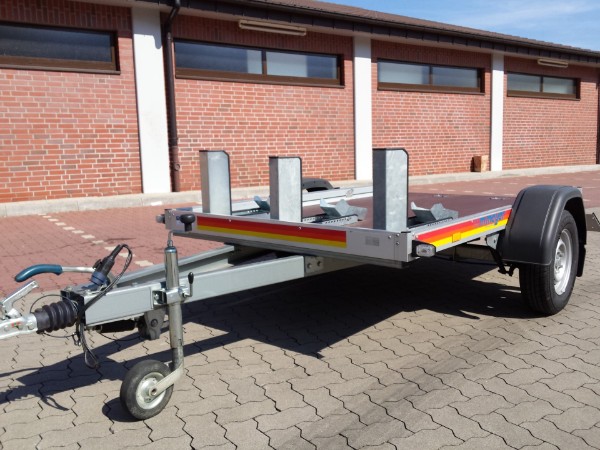 Zul. 750Kg, ges.1000 Kg Zul. 750Kg, ges.1000 Kg