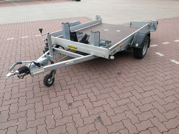 Zul. 950 Kg / zul. Gesamtgew. 1300 Kg Zul. 950 Kg / zul. Gesamtgew. 1300 Kg